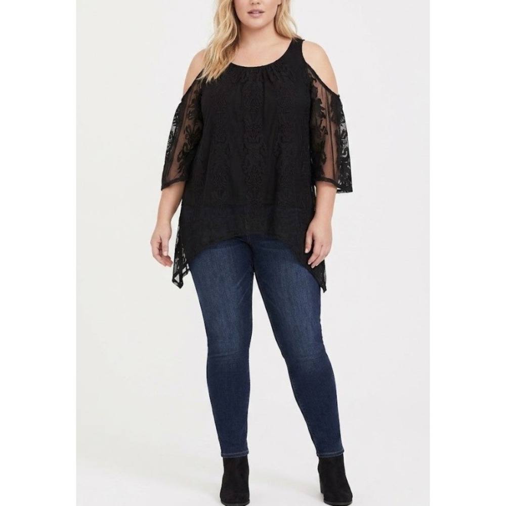 XCVI size Large Black Floral Lace Cold Shoulder Asymmetric Hem Top Boho Festival
